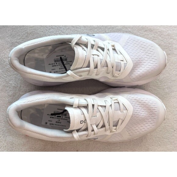 On Running Cloudpulse NEW Size 8.5W Wide Running Shoes White/Frost Mens Training